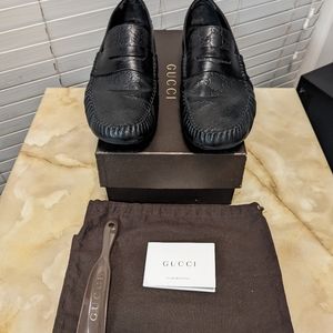 Gucci Guccissima Leather Loafer